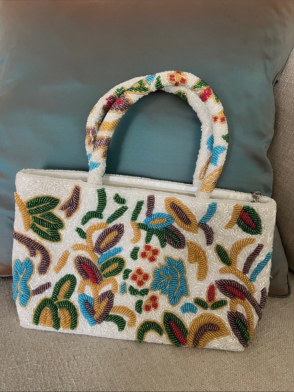 Rare vintage White Beaded Floral Tote Bag purse